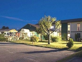 Logis Hotel Horus Restaurant Les Bruyeres Toulenne エクステリア 写真