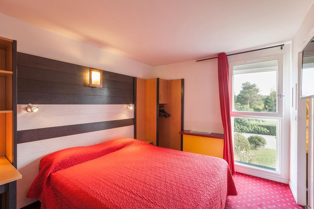 Logis Hotel Horus Restaurant Les Bruyeres Toulenne 部屋 写真